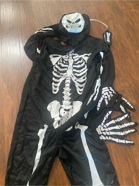 Adult Classic Black & White Skeleton Costume with  Mask